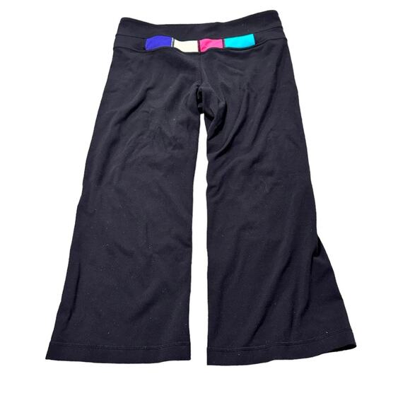 Lululemon Groove Black Cropped Flare Leg Pants size 6 - Picture 1 of 6